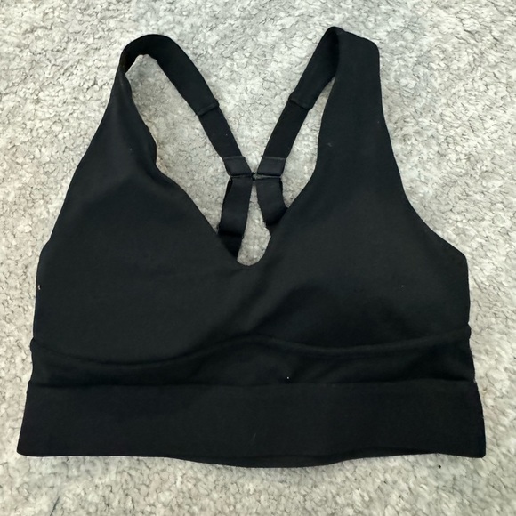 Fabletics Low Impact Sports Bra - Picture 2 of 6